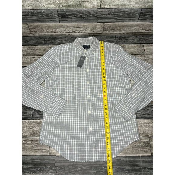 Abercrombie & Fitch Gray Plaid Button Up - Picture 2 of 6